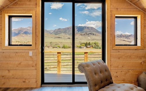 Sky VIew Retreat- located on the way to Yellowstone