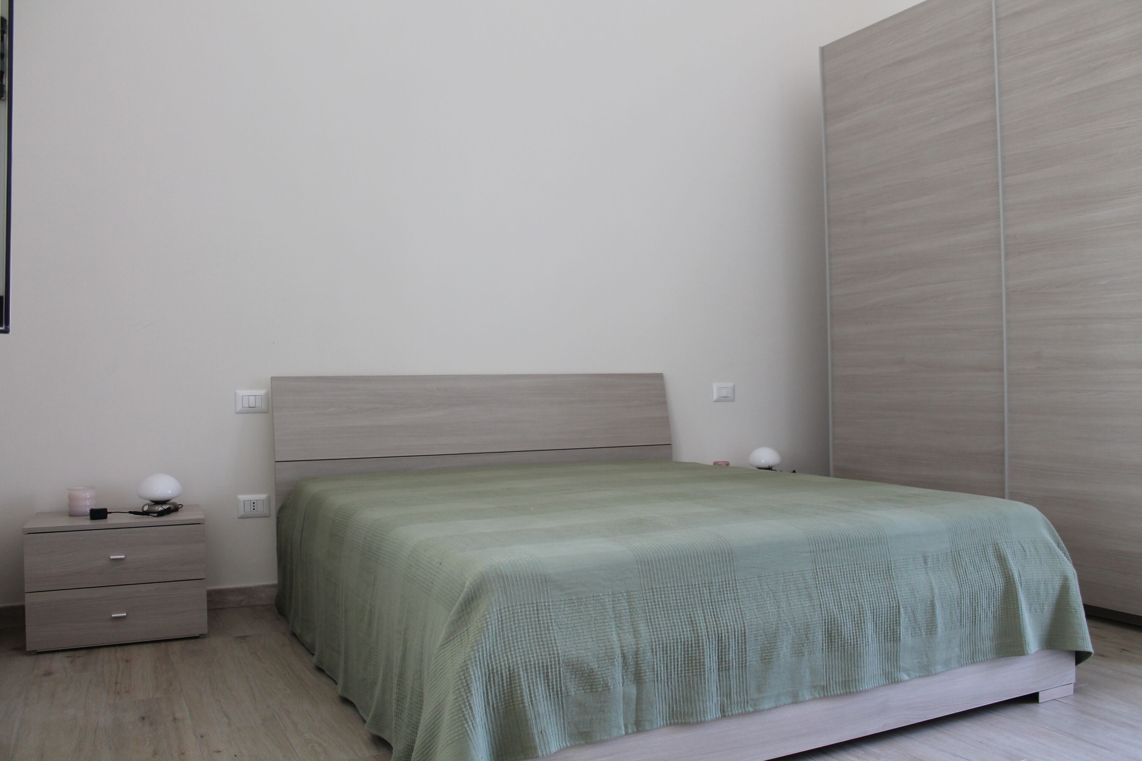 2 chambres, bureau, Wi-Fi gratuit, draps fournis