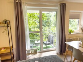 Apartamento, 1 habitación, balcón, vistas al patio | Interior