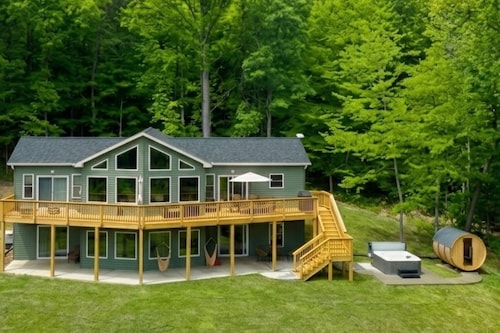 Shenandoah Chalet - Hot Tub Sauna Movie Game Room