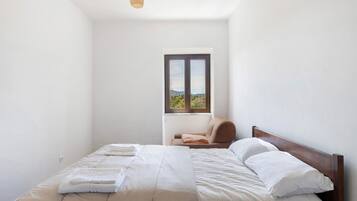 3 chambres, draps fournis, accÚs pour personnes à mobilité réduite
