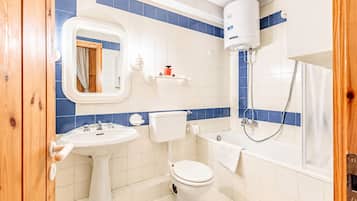 Apartment, 1 Bedroom, Mountainside | Bathroom