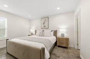 Luxury House, 2 Bedrooms, Non Smoking, Pets Not Allowed | Individually decorated, individually furnished, iron/ironing board