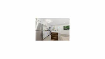 Luxury House, 2 Bedrooms, Non Smoking, Kitchen | Private kitchen