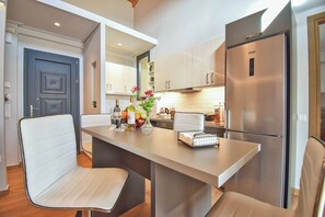 Fridge, oven, dishwasher - Villa Oras Contessa - Three Bedroom Villa, Sleeps 6 (Paleokastritsa)