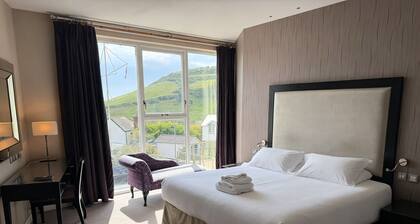 Llawnroc Hotel