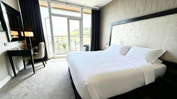 Double Room | Iron/ironing board, free WiFi
