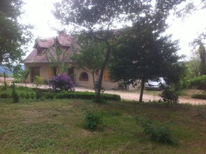 Exterior - Character property 2 dwellings, sleeps 12, 2.5 km from historic center FIGEAC (PLANIOLES)