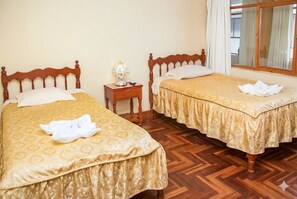 Standard Double or Twin Room, Private Bathroom | Desk, blackout curtains, iron/ironing board, free WiFi - HOSTAL SANTA ROSA CUSCO (Cusco)