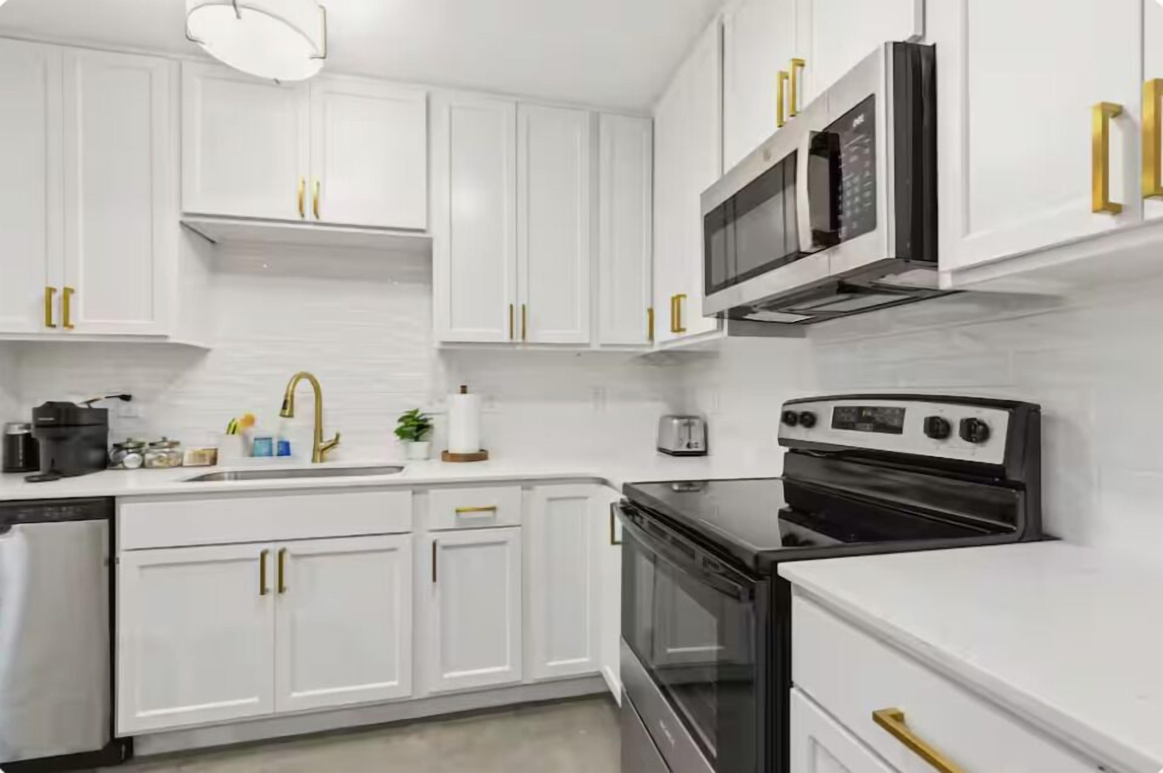 Maison Luxe, 3 chambres, non-fumeurs, animaux de compagnie acceptés | Cuisine privée | Grand réfrigérateur, micro-ondes, four, plaque de cuisson