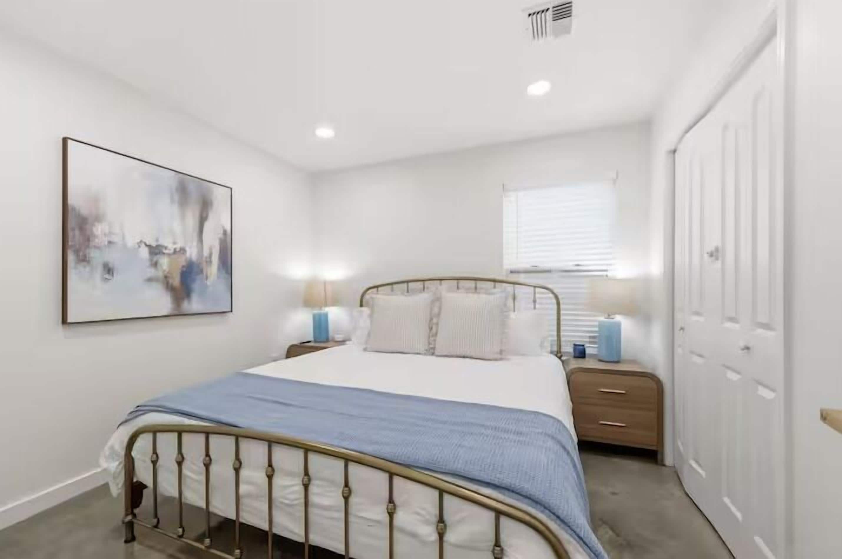 Maison Luxe, 3 chambres, non-fumeurs, animaux de compagnie acceptés | Fer et planche à repasser, Wi-Fi gratuit, draps fournis