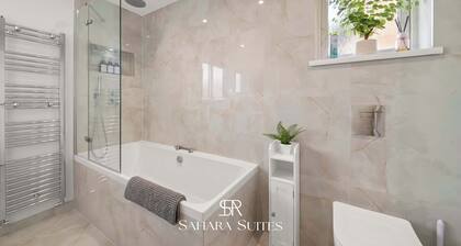 Stylish 4Bed Windsor Retreat - Garden - Sleeps 08