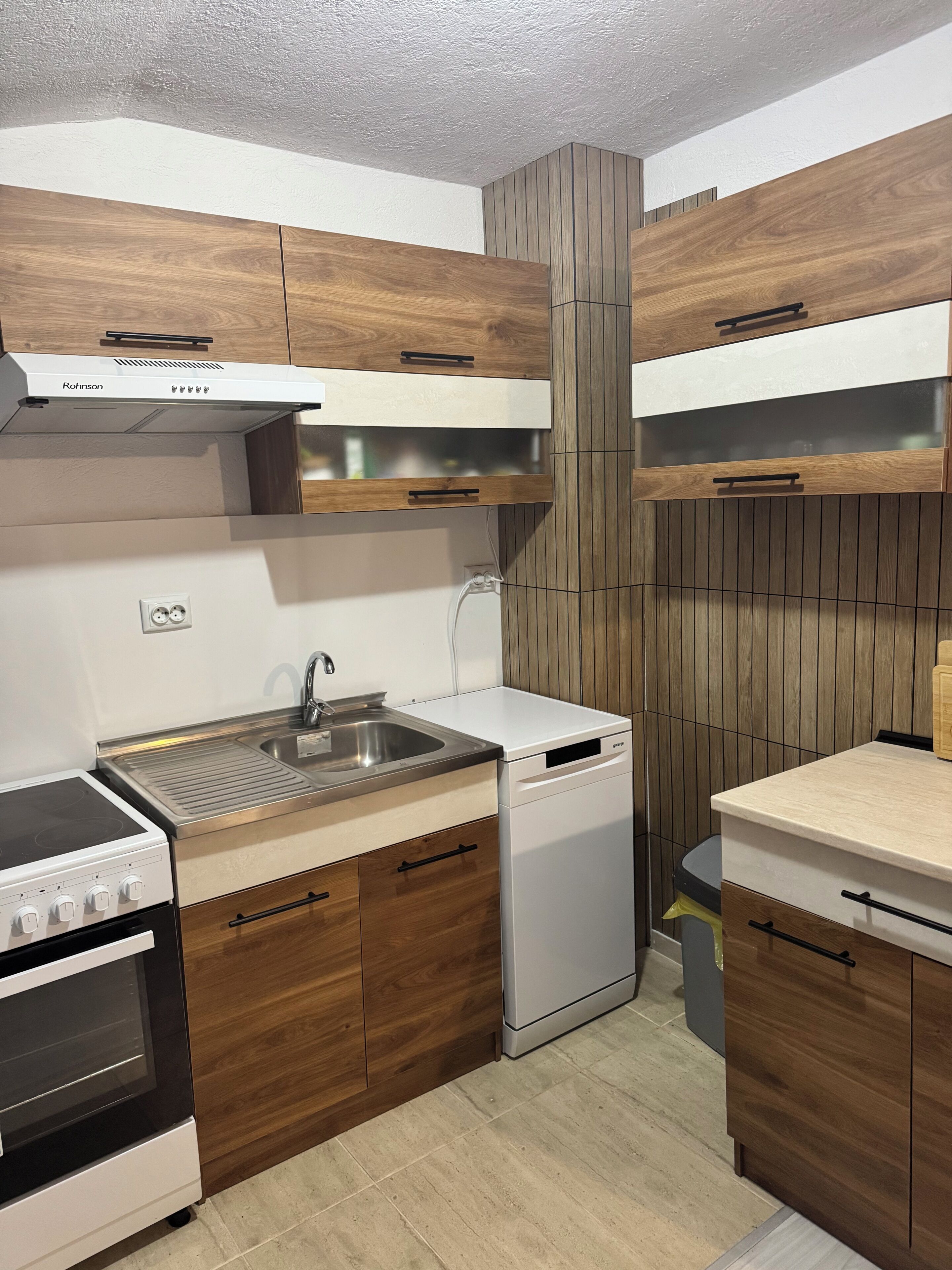 Chambre Triple, patio | Cuisine privée