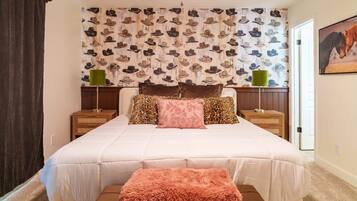Free WiFi, bed sheets