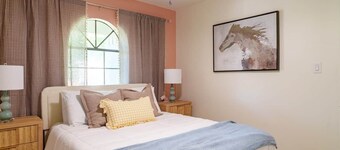 The Annette House | Cozy | Fire Pit & Patio