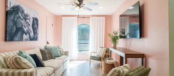 The Annette House | Cozy | Fire Pit & Patio