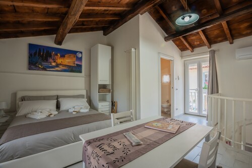 Studio « Re Desiderio » avec Wi-Fi et climatisation