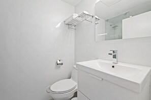 Comfort appartement, balkon | Badkamer