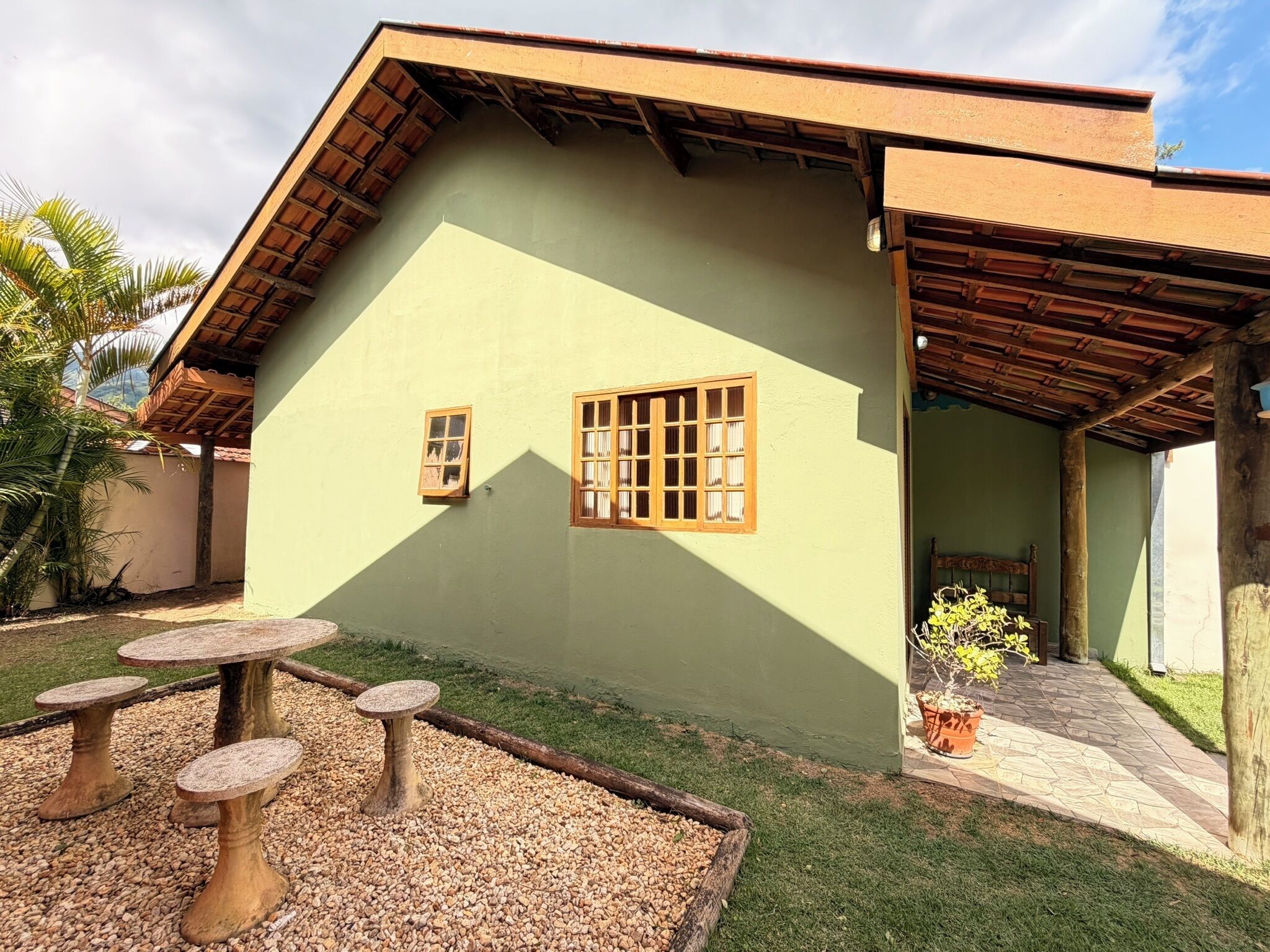 Comfort Chalet, Garden View | Outdoor dining
