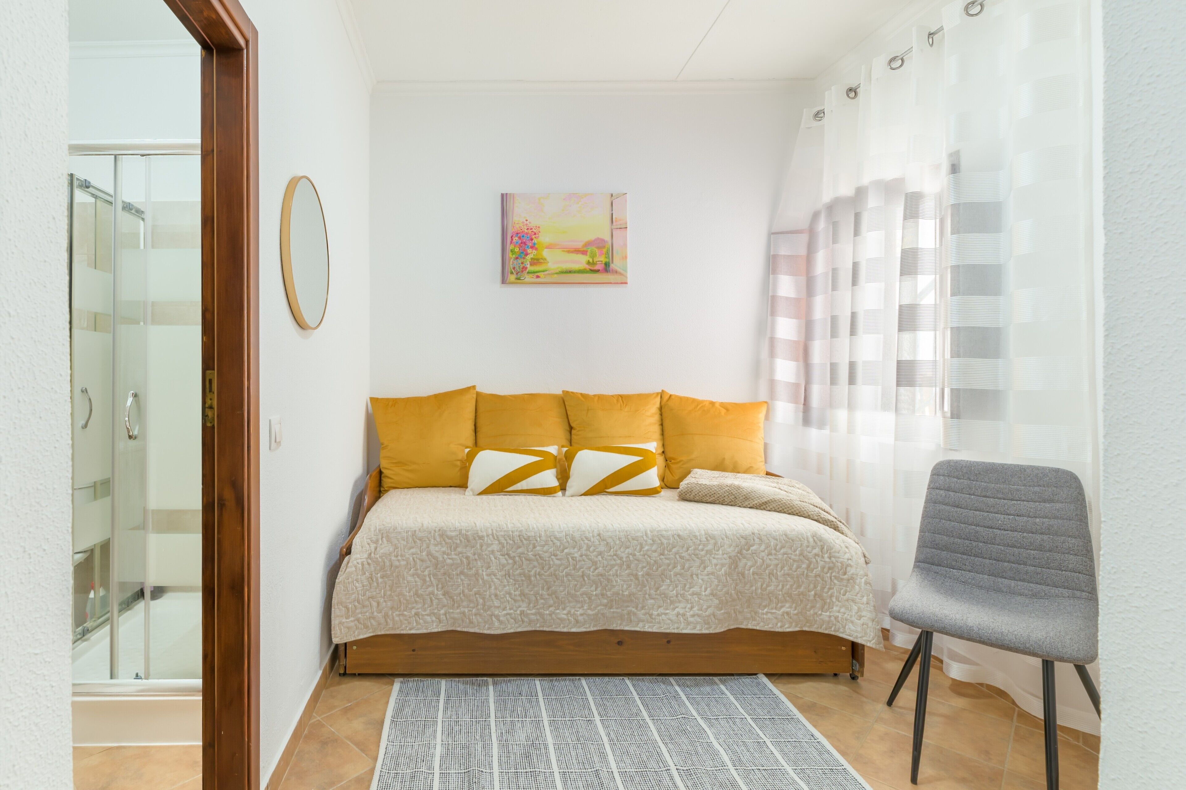 1 bedroom, WiFi, bed sheets