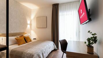 Double Room | Iron/ironing board, free WiFi