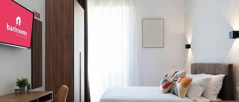 Triple Room | Iron/ironing board, free WiFi