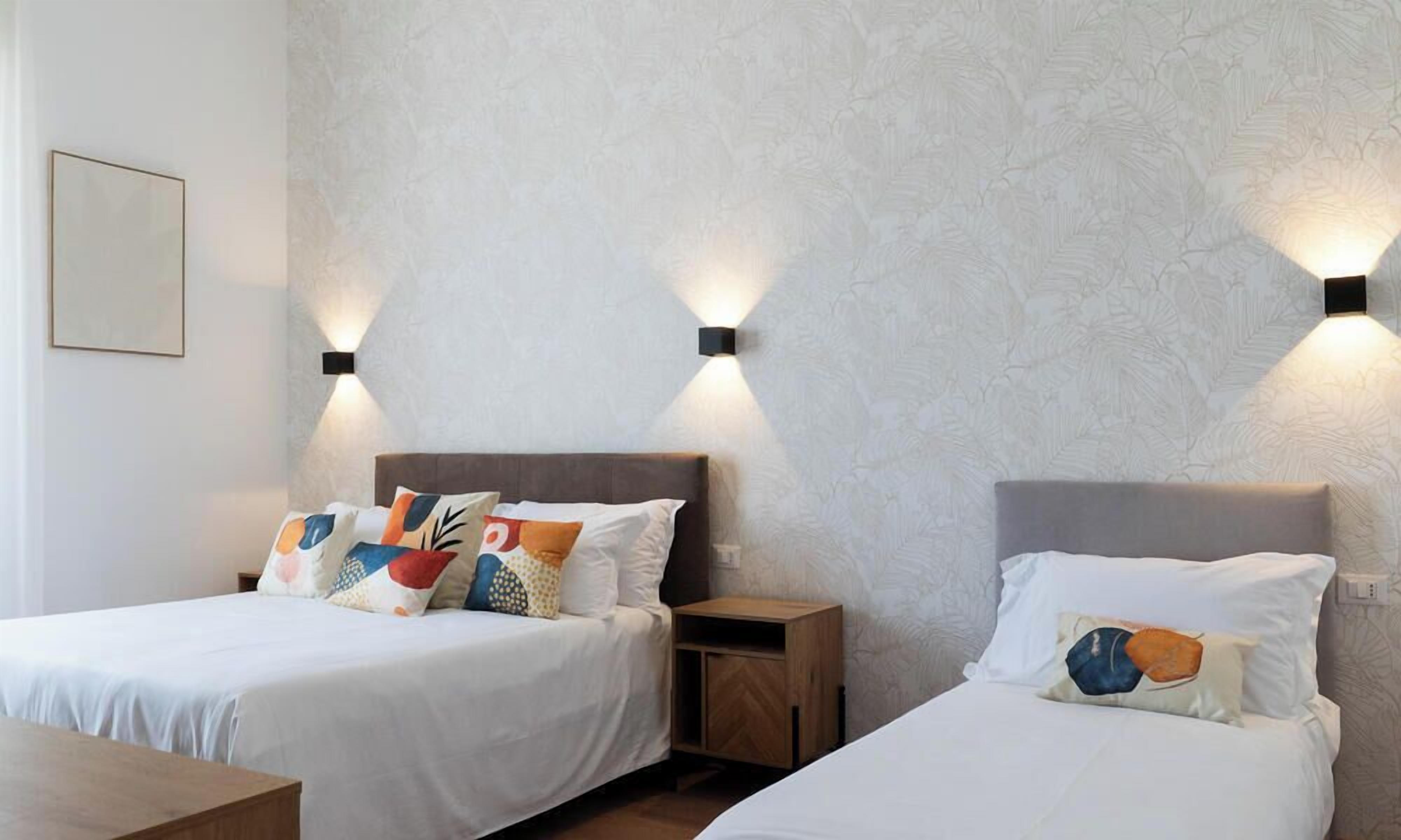 Triple Room | Iron/ironing board, free WiFi