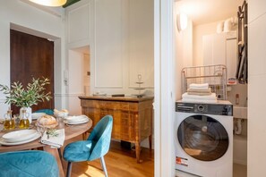 Dining - Ginevra Home - Elegant Historic Retreat in the Heart of Bari (Bari)