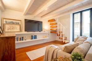 Living area - Ginevra Home - Elegant Historic Retreat in the Heart of Bari (Bari)