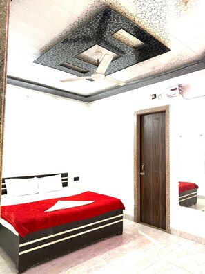 Deluxe Room | Desk, free WiFi - Vidya Dham Vrindavan  (Vrindavan)