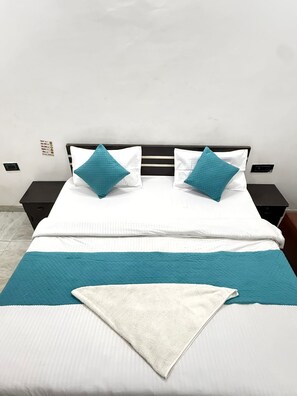 Deluxe Room | Desk, free WiFi - Vidya Dham Vrindavan  (Vrindavan)