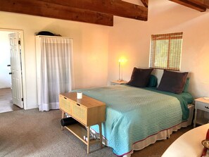 Room - Beautiful 3-bedroom house with ranch vibe in a desired location of Santa Barbara (Santa Barbara, California 93105)
