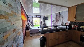 Apartment, 1 Bedroom, Accessible, Balcony | Interior