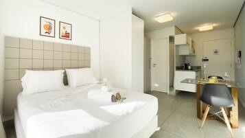 Cortinas blackout, tabla de planchar con plancha y wifi gratis