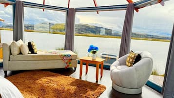 Standard Room, Patio, Lake View | Interior
