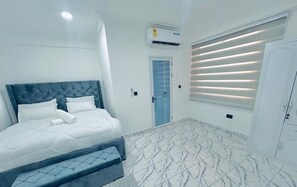 Room - Cozy 1-bedroom apartment in serene Accra # 3 (Accra)