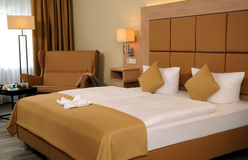 Deluxe Room, Garden View | In-room safe, soundproofing, free WiFi, wheelchair access