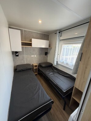 Room - Vrbo Property (Les Mathes)