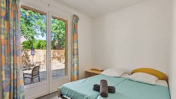 13 chambres, Wi-Fi, draps fournis