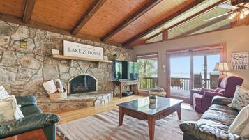 Smart TV, fireplace, foosball, stereo