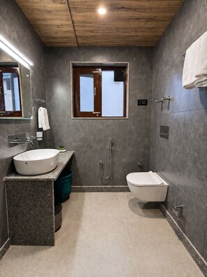 Bathroom - Hotel Mustard INN Pahalgam (Pahalgam)