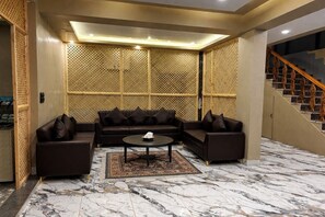 Reception - Hotel Mustard INN Pahalgam (Pahalgam)