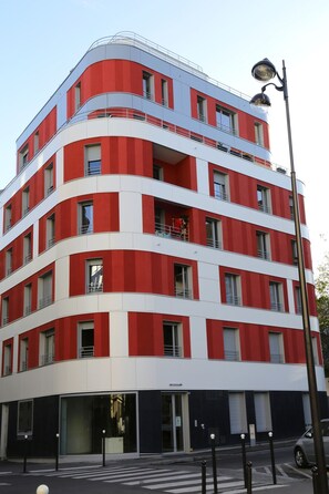 Exterior - Vrbo Property (Paris)
