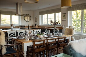 Dining - Beautiful 4 bed house with views of hills and sea (Oban)