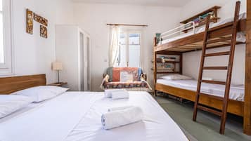 Iron/ironing board, bed sheets