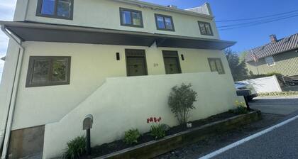 2-bedroom/ 2.5 Bath condo, Views of the Hudson River and West Point!