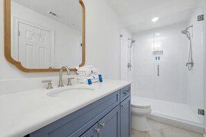 Condo, Multiple Beds (SeaSpray East 1024-Gulf Front) | Bathroom - Seaspray East 1024-gulf Front (Pensacola)