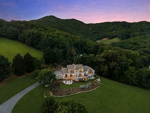 Tucked into more than two private acres, this expansive mountain retreat offers space, scenery and seclusion for memorable group getaways. - 5BR Mountain Retreat | Indoor Spa + Sauna + Views (Clyde)