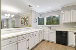 Fridge, microwave, oven, stovetop - Family Beach Retreat Near Coligny Beach (Hilton Head Island)