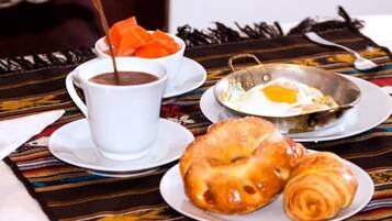 Free daily continental breakfast